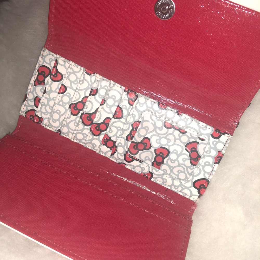 Hello Kitty Face Wallet - Picture 3 of 4